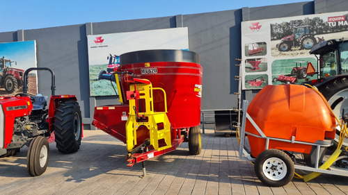 Carro Mezclador Forraje Ganadero, Revolvedora De 2ton Nueva