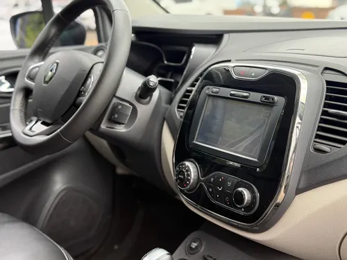 Renault Captur 2.0 Intens Automática