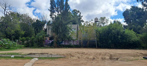 Emprendimiento 9 Lotes. Villa Udaondo.