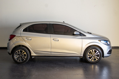Imagen 7 de 15 de Chevrolet Onix Ltz 1.4