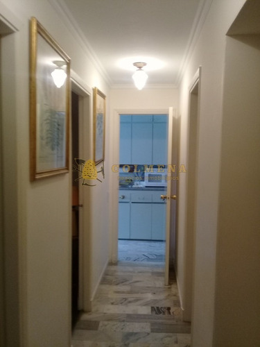 Apartamento En Muy Buena Ubicacion En Peninsula, De 3 Dor, 2 Baños Con Muy Linda Vista A La Ciudad Y El Mar.- Ref: 2027