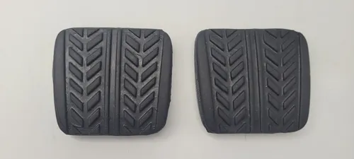 Mazda B2000 Combo Pedales Caucho X2  