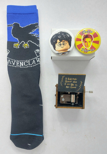 Caja Musical Con Manivela Harry Potter Más Pines Y Calcetas (Usado)