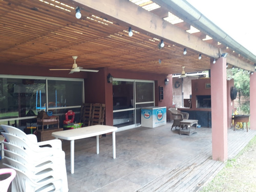 Casa 3 Dormitorios C/dep En Fincas De Maschwitz. Oportunidad