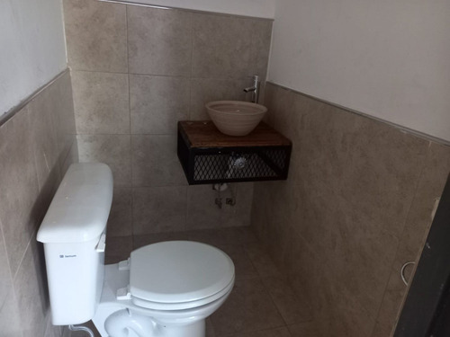 Imagen 7 de 8 de Oficina En Alquiler En Muñiz