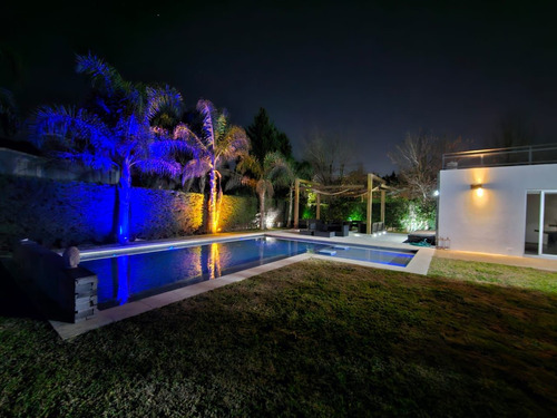 Casa En Alquiler Temporal En Santa Ana