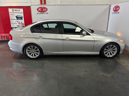 BMW 320 320i AT
