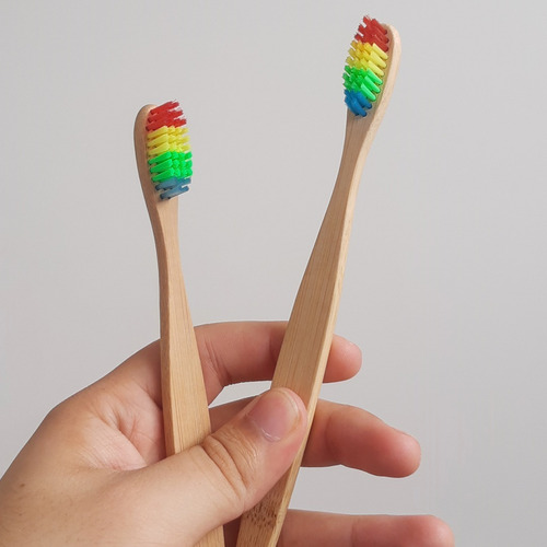 Imagem 7 de 9 de Escova De Dentes De Bambu (5 Unidades)