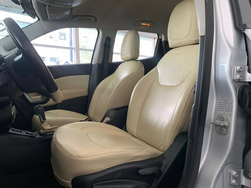 Imagem 7 de 17 de Fiat Toro 1.8 16v Evo Flex Freedom At6