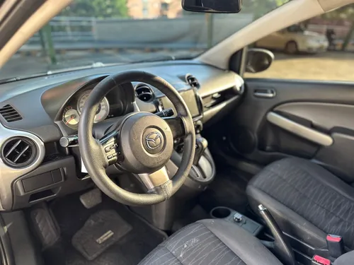 Mazda 2 2010 Automatico