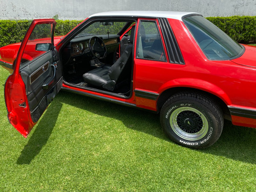 Mustang Rojo 1982