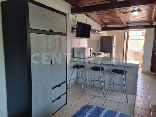 Estudio En Renta En Villa Hamburgo, Colonia Versalles, Puerto Vallarta, Jal.