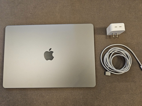 Macbook Air 15  M2 - 8gb Ram - 512gb Ssd - Excelente Estado