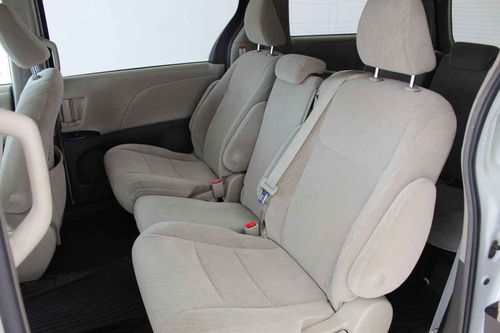 Imagen 10 de 15 de Toyota Sienna 2018 6 Cilindros