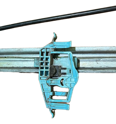 Máquina Vidro Manual Traseiro Esquerdo Uno Vivace 51835880