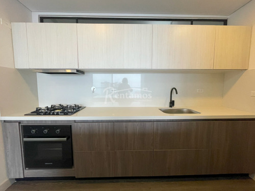 Apartamento En Arriendo En El Tesoro. Cod A776222