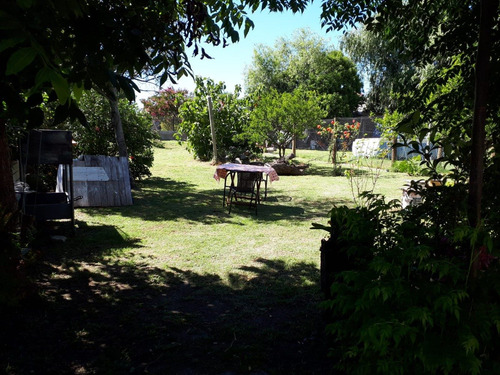 Casa A 6 Cuadras De La Playa Y A 15 Del Centro De Colonia
