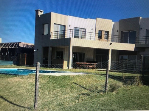 B° El Canton 128 Casa En Venta 3 Dorm Pileta Laguna