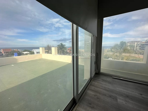 Excelente Casa En Venta De 5 Dormitorios En Manantiales, Punta Del Este.
