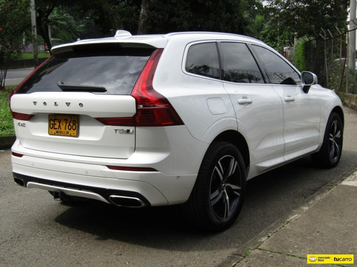 Volvo Xc60 R-desing 2000 Cc At 4x4 T