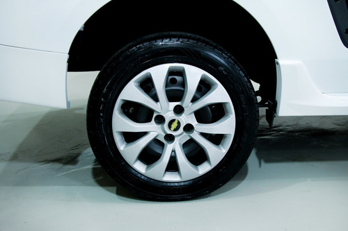 Imagem 14 de 23 de Chevrolet Montana 1.4 Mpfi Ls Cs 8v Flex 2p Manual