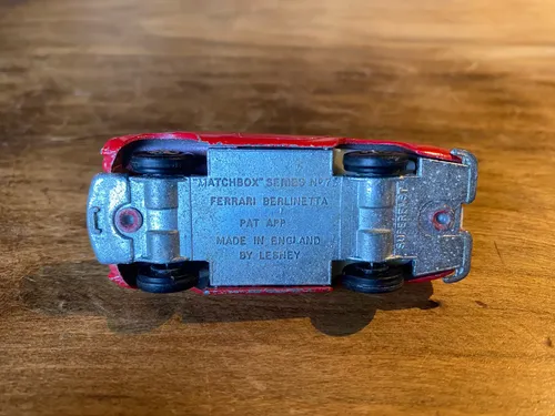 Matchbox Superfast 75 Ferrari Berlinetta Made In England