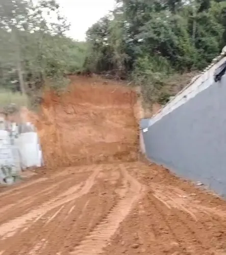 Terraplanagem, Demolição Controlada, Locação De Caminhão
