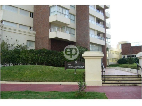 Departamento - Playa Mansa