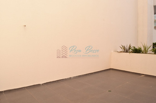 Apartamento En Peninsula, 2 Dormitorios *- Ref: 2221