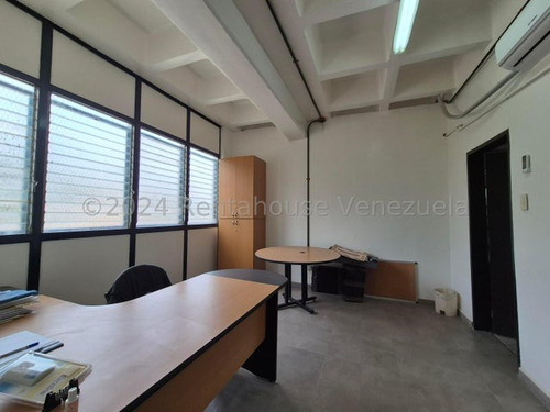 Amplio Local Industrial En Venta. Palo Verde 24-25382 Ec