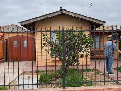 Casa En Venta 3 Dormitorios En La Serena, La Florida 