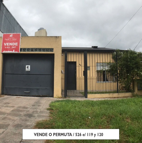 Vende O Permuta En Mar Del Plata  Ph En Tolosa   Ubicado En Calle 526 E/ 119 Y 120