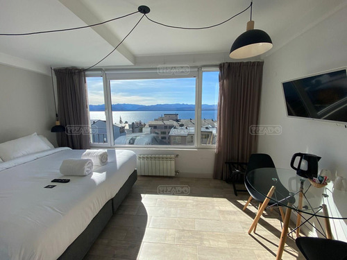 Turístico Hotel Vista Al Lago En Venta En Centro De Bariloche, Bariloche, Patagonia