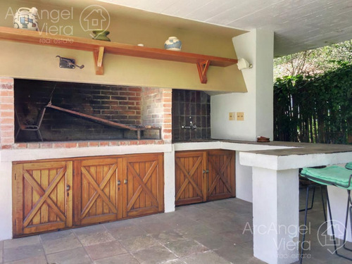 Casa Con Piscina En Punta Del Este - Playa Mansa