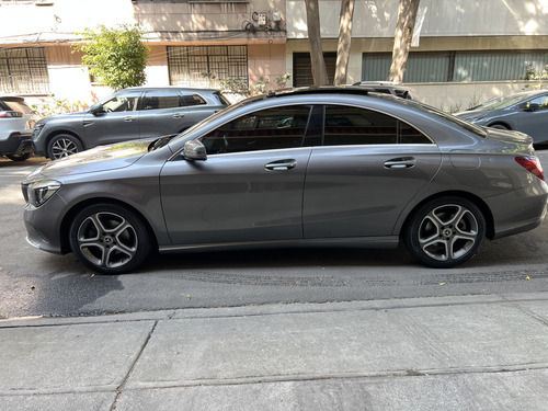 Mercedes-Benz Clase CLA 1.6 200 Cgi Sport At