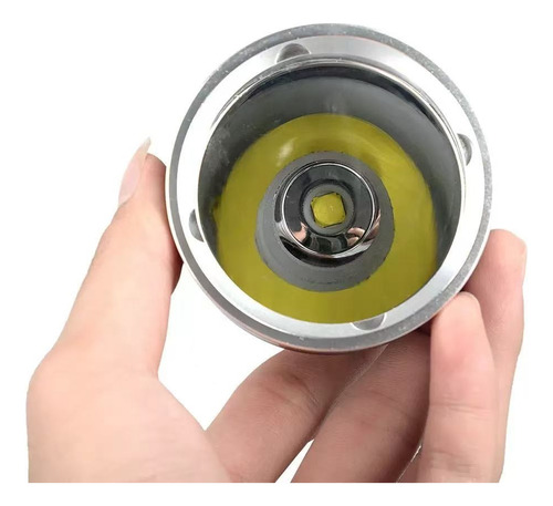 Zoomable Diving Flashlight 6800lm