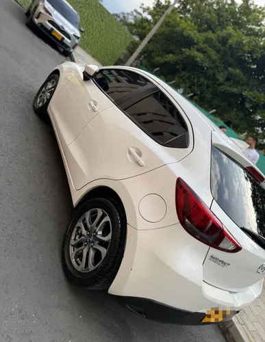 Mazda 2 Hatchback Grand Touring Automatico