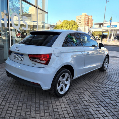 Imagen 8 de 16 de Audi A1 Ambition 1.4 Tfsi Stronic 2017 Marrocchi Exclusivos