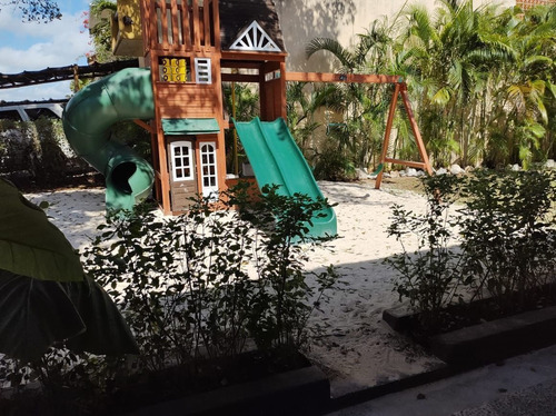 Imagen 3 de 14 de Venta De Bonita Casa En Fraccionamiento Privanza La Loma, En