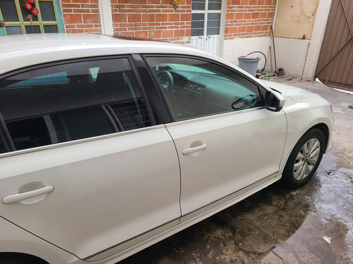 Volkswagen Jetta 2.5 Trendline Tiptronic At