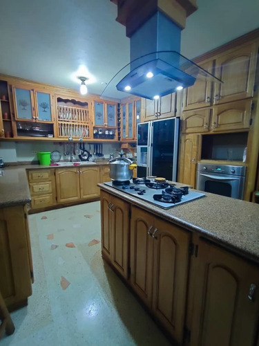 Imagen 24 de 27 de Venta. Hotel. Casa. Local Comercial. San Cristóbal