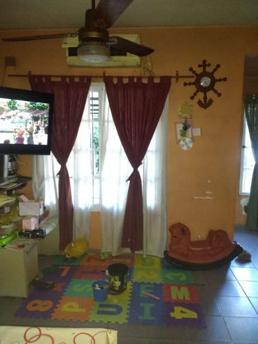 Imagen 3 de 10 de Casa En Venta En José C Paz