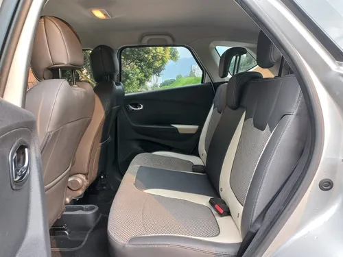 Renault Captur 2.0 Intens Automática