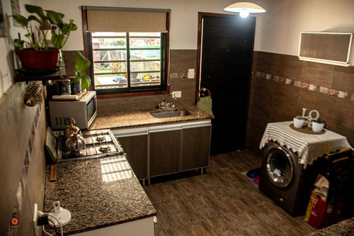 Casa De 3 Dormitorios En Venta
