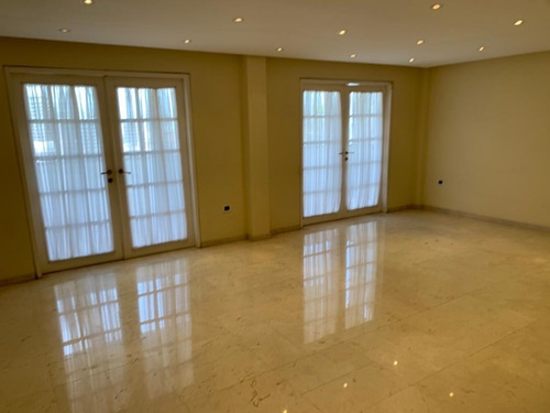 Imagen 5 de 13 de En Venta Excelente Casa En El Marqués. Ubicada En Calle Cerr