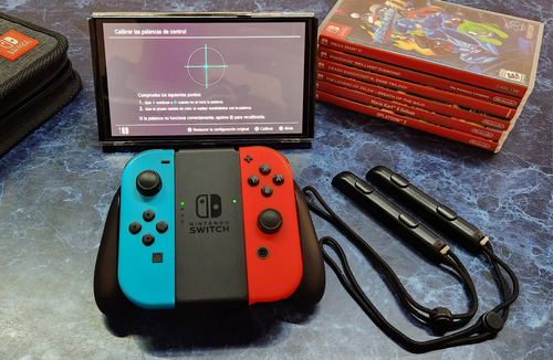 Joycons + Grip + Straps - Nintendo Switch