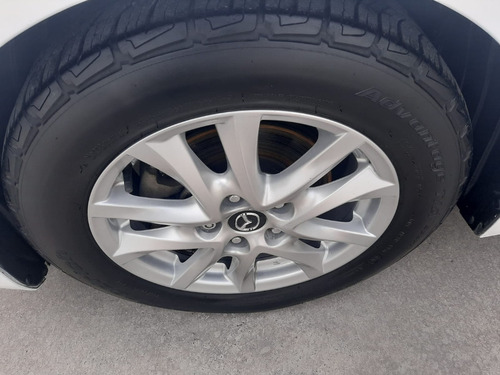 Imagen 14 de 15 de Mazda 3 Sedan 2016