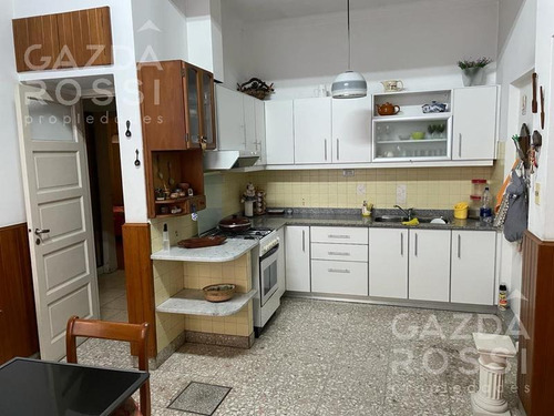 Imagen 10 de 18 de Casa - Lomas De Zamora