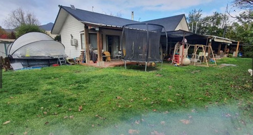 Se Vende Casa De 1 Piso. 3d, 3b + Servicio Y Quincho