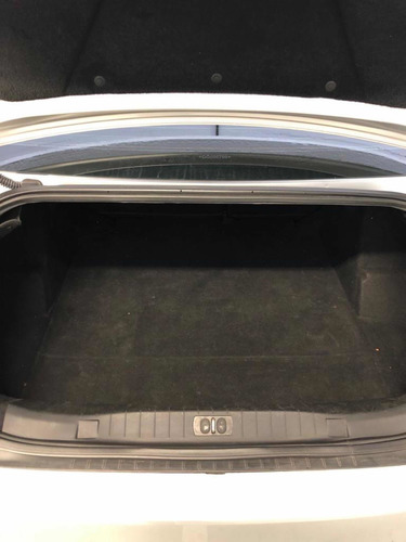 Imagen 10 de 11 de Peugeot 408 Feline Tiptronic